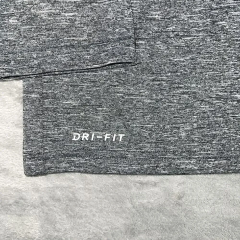 Nike Swim Dri-Fit Shirt Mens M Gray Black Long‎ Sleeve Swoosh Crew Neck UPF 40